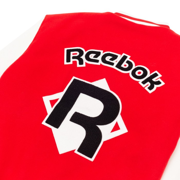 бомбер classics reserve varsity jacket по цене 12746 руб вид справа