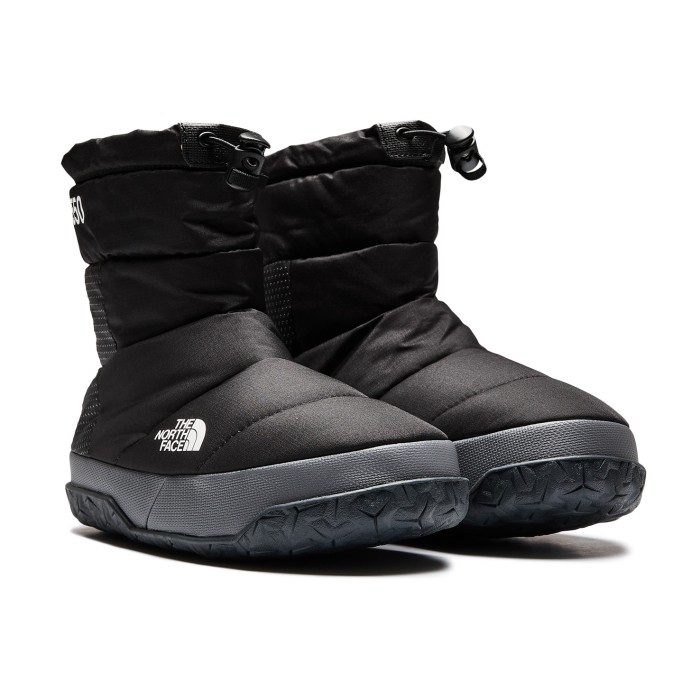 ботинки nuptse après booties от бренда the north face вид слева