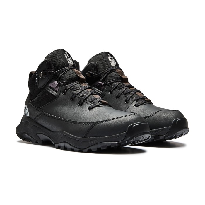 ботинки storm strike iii waterproof от бренда the north face вид слева