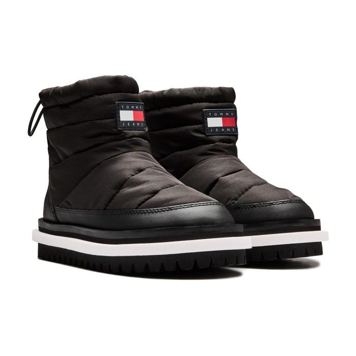 ботинки tjw padded flat boot от бренда tommy jeans вид слева