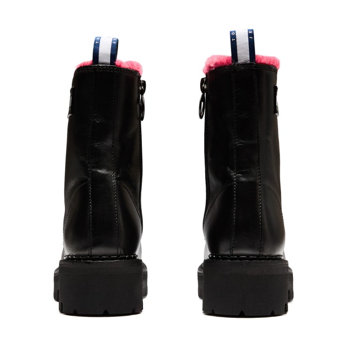 ботинки tjw w urban boot smo по цене 20990 руб вид справа