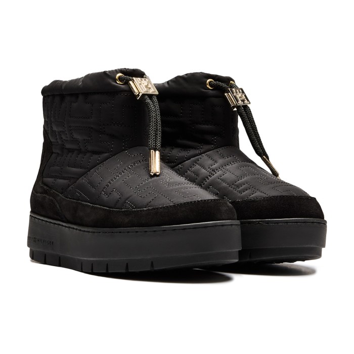 ботинки tommy monogram snowb от бренда tommy jeans вид слева