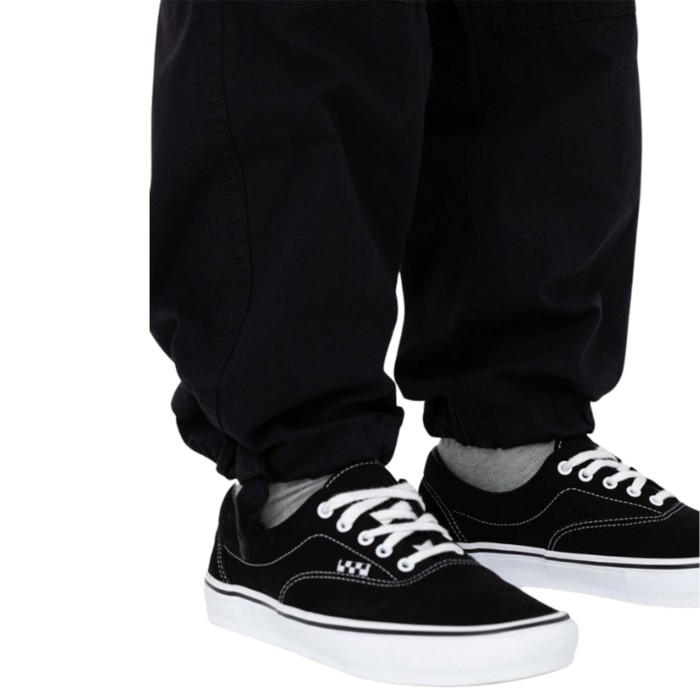 брюки eagle bend cargo trousers по цене 7099 руб вид справа