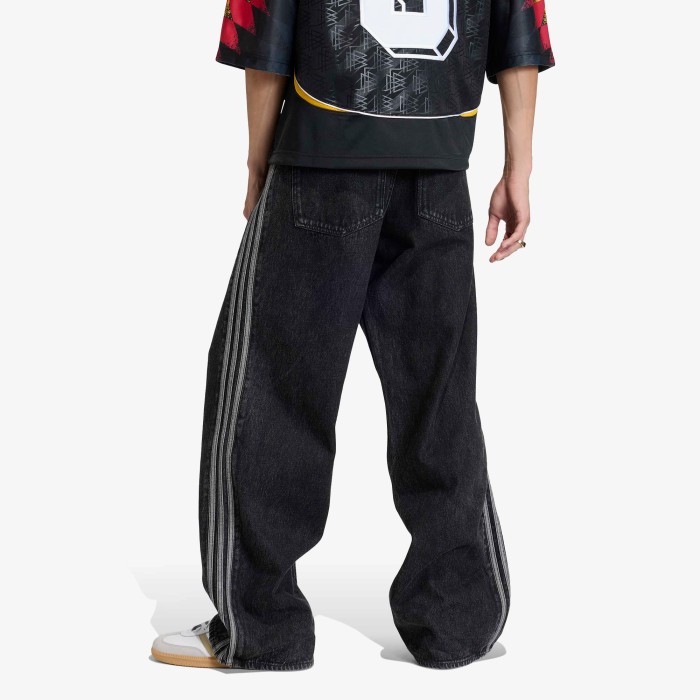 брюки firebird pants от бренда adidas вид слева