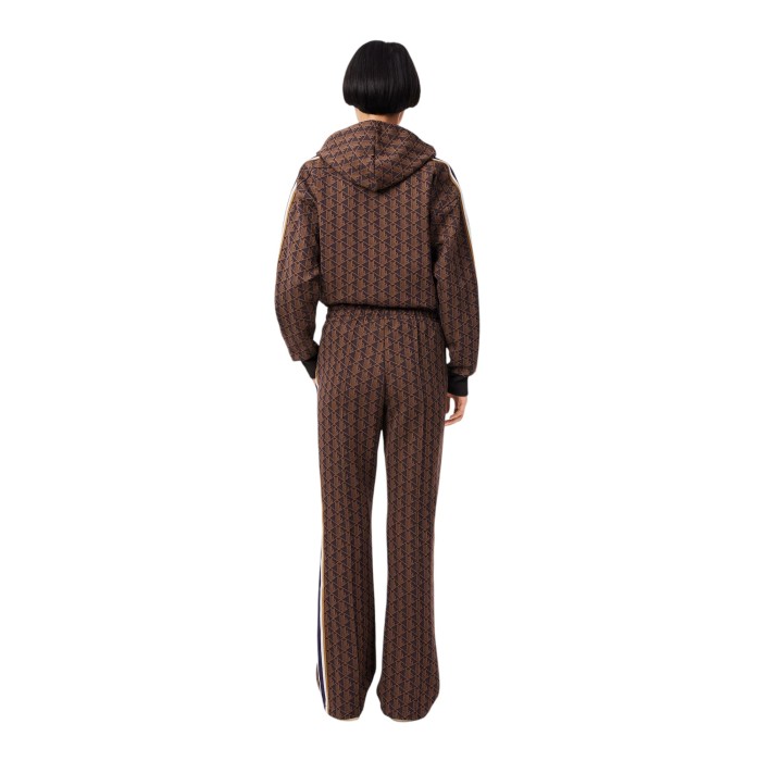 брюки tracksuit trousers от бренда lacoste вид слева