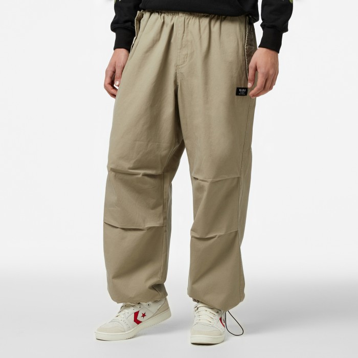 брюки woven retro washed parachute pants KKKU2410052R00 фотография