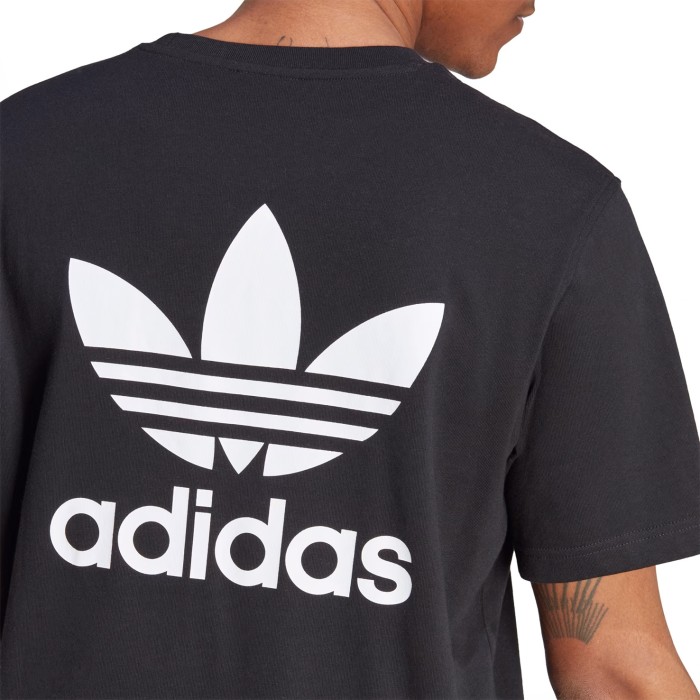 футболка adicolor b+f trefoil boxy tee по цене 6993 руб вид справа