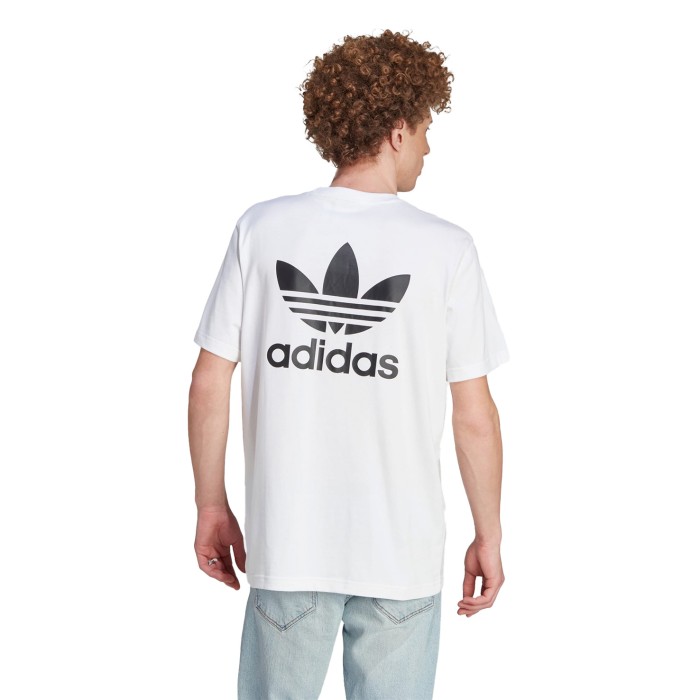 футболка adicolor b+f trefoil boxy tee от бренда adidas вид слева