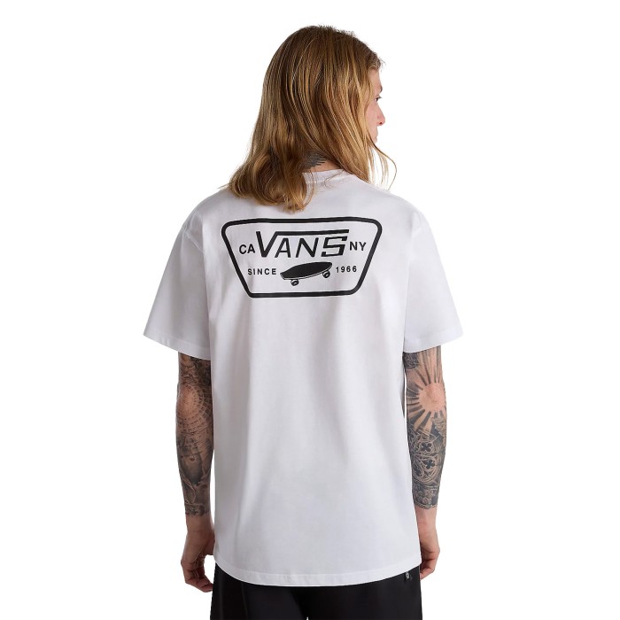 футболка full patch back ss tee от известного бренда вид слева