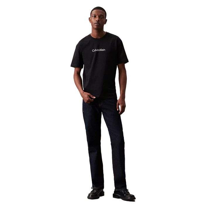 футболка hero logo comfort t- по цене 3596 руб вид справа