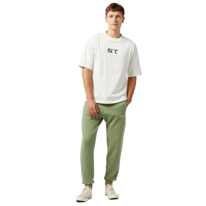 футболка nite' t-shirt по цене 3190 руб вид справа
