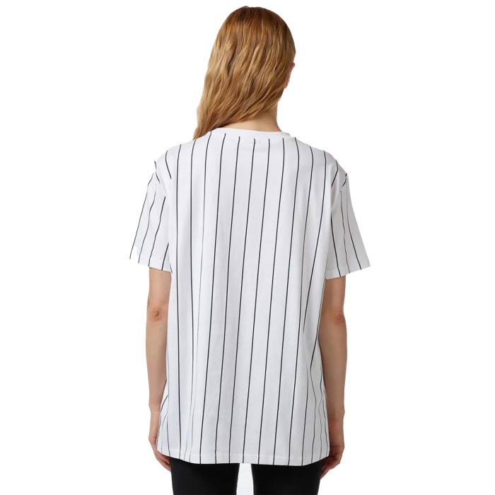 футболка small signature essential pinstripe os tee от известного бренда вид слева