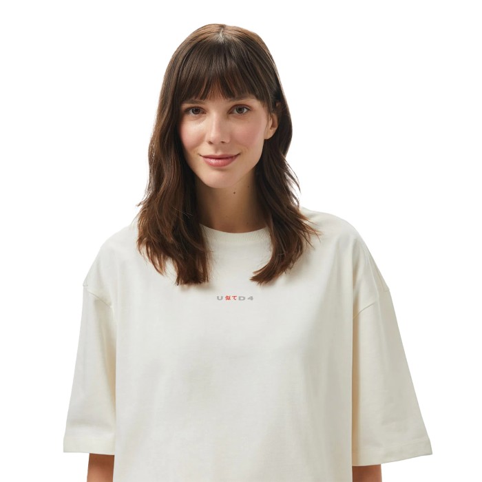 футболка t-shirt по цене 2994 руб вид справа