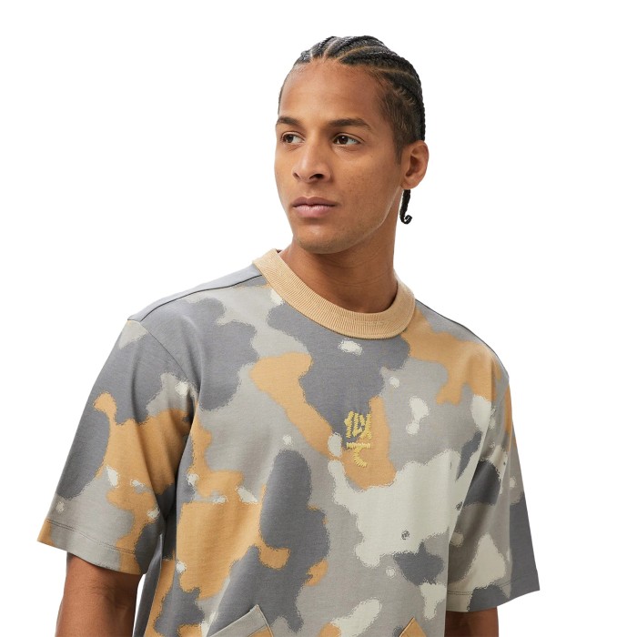 футболка t-shirt по цене 4495 руб вид справа