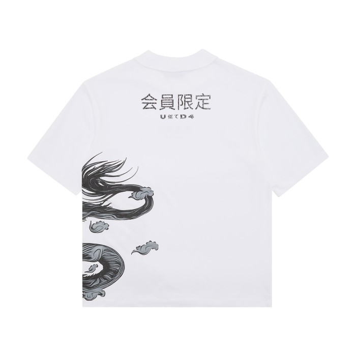 футболка t-shirt от известного бренда вид слева