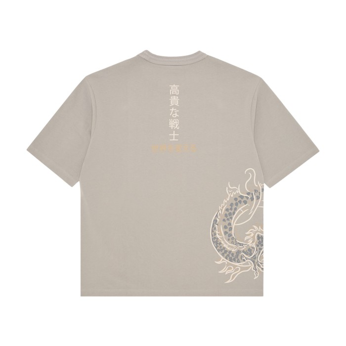 футболка t-shirt от известного бренда вид слева