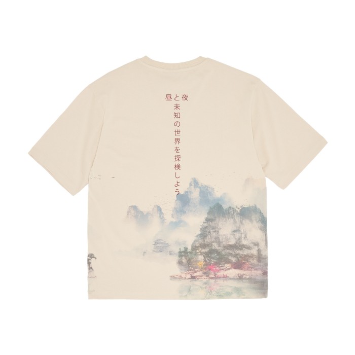 футболка t-shirt от известного бренда вид слева
