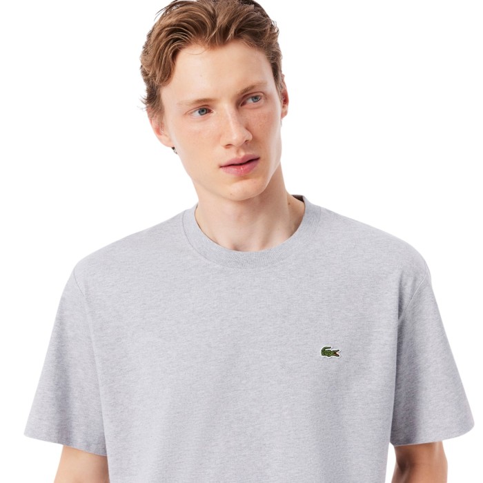 футболка t-shirt от бренда lacoste вид слева