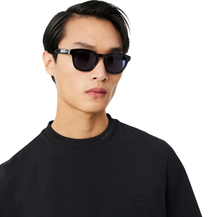 футболка t-shirt от бренда lacoste вид слева