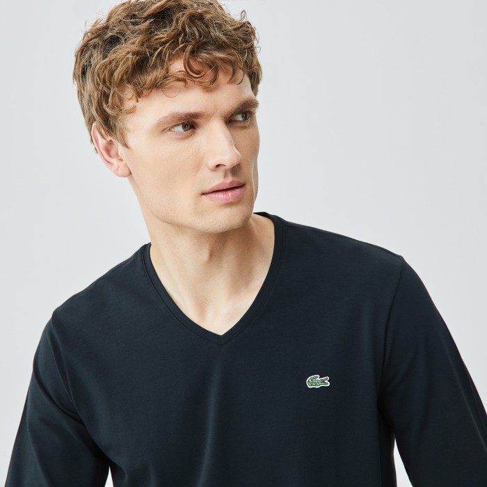 футболка t-shirt от бренда lacoste вид слева