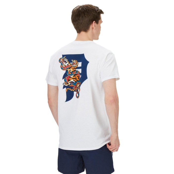 футболка tangle tee от известного бренда вид слева