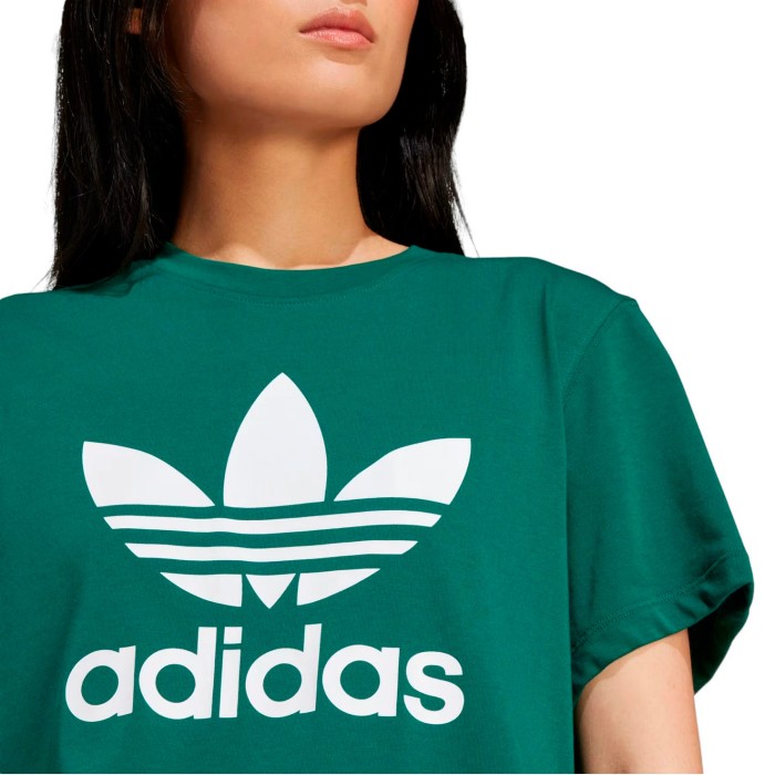 футболка trefoil boxy tee по цене 4073 руб вид справа