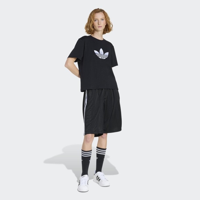 футболка trefoil boxy от бренда adidas вид слева