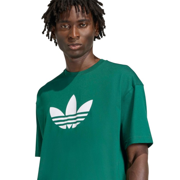 футболка trefoil t-shirt по цене 3490 руб вид справа