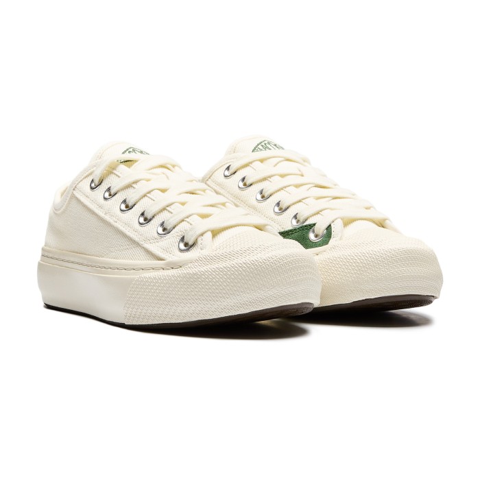 кеды backcourt 2.0 от бренда lacoste вид слева