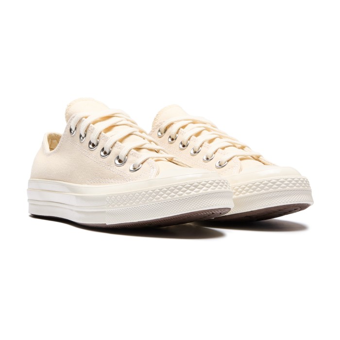 кеды chuck 70 от бренда converse вид слева