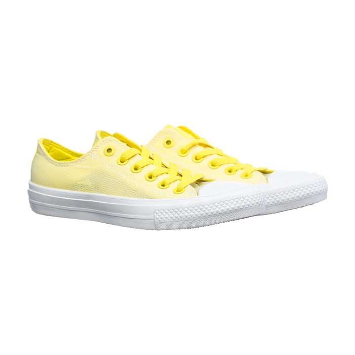 кеды chuck taylor all star ii от бренда converse вид слева
