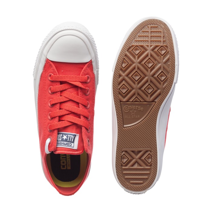 кеды chuck taylor all star ii по цене 3490 руб вид справа