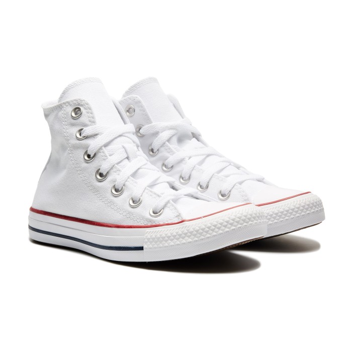 кеды chuck taylor all star от бренда converse вид слева
