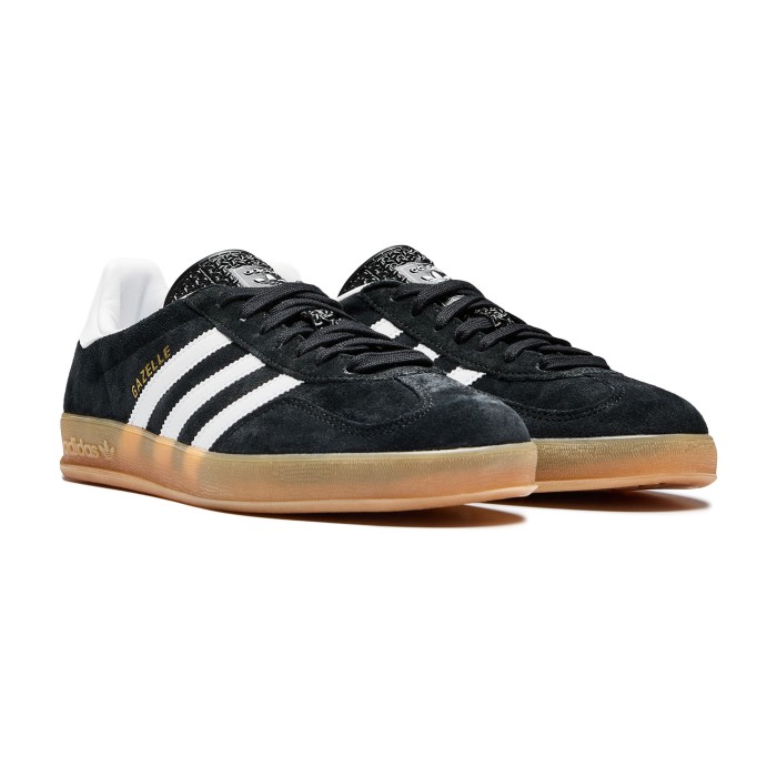 кеды gazelle indoor от бренда adidas вид слева