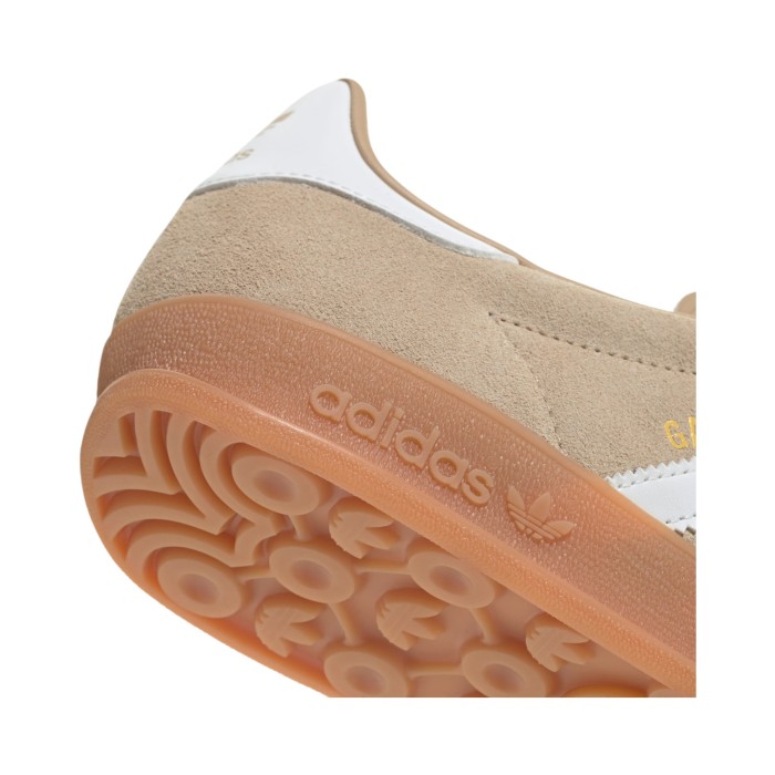кеды gazelle indoor из проверенных материалов спереди