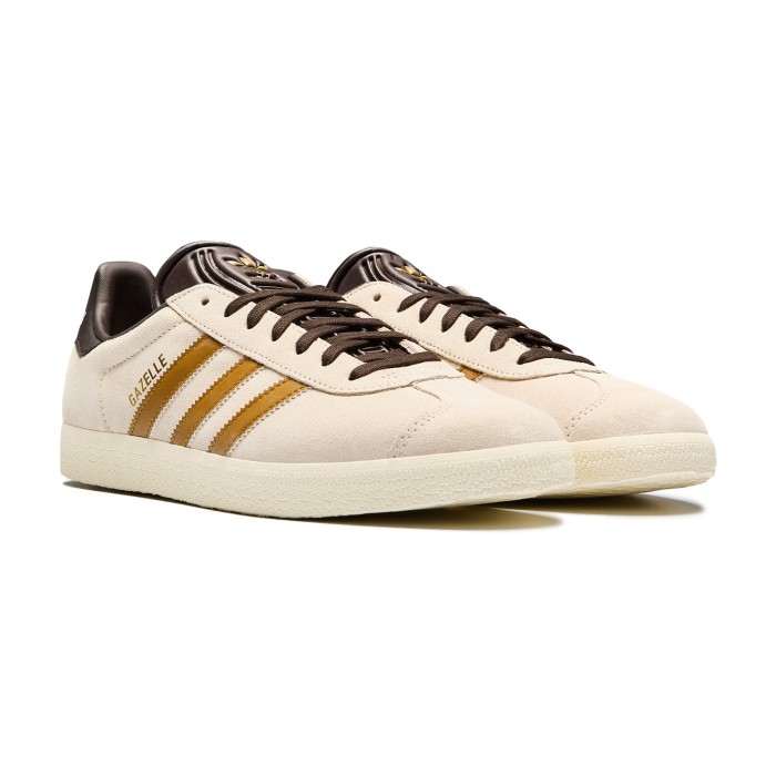 кеды gazelle от бренда adidas вид слева