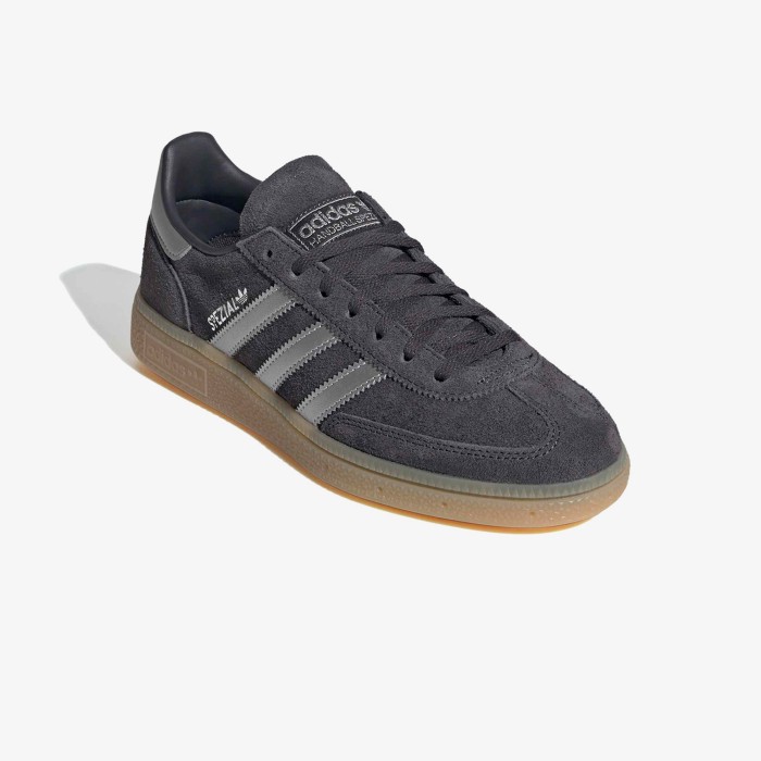 кеды handball spezial от бренда adidas вид слева