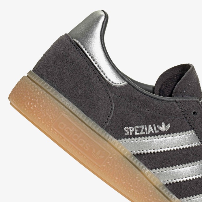 кеды handball spezial из проверенных материалов спереди