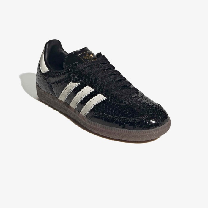 кеды samba og от бренда adidas вид слева