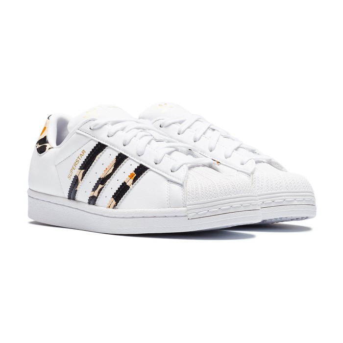 кеды superstar от бренда adidas вид слева