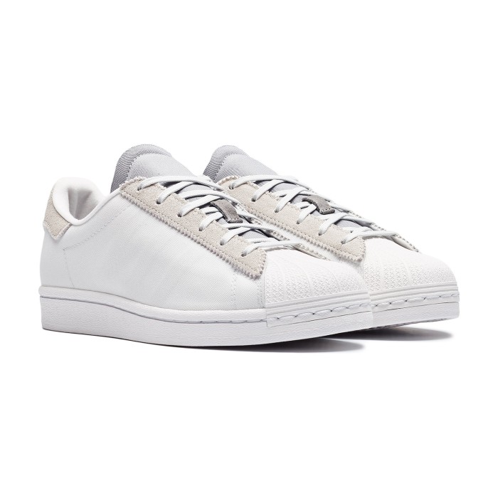 кеды superstar от бренда adidas вид слева