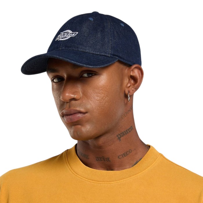 кепка denim dad cap по цене 2999 руб вид справа