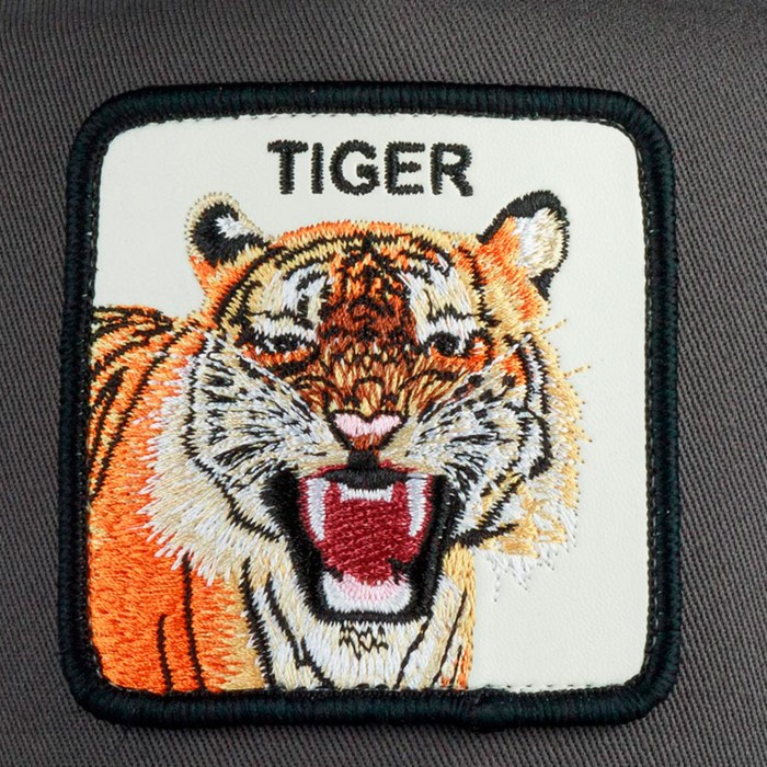 кепка eye of the tiger по цене 3392 руб вид справа