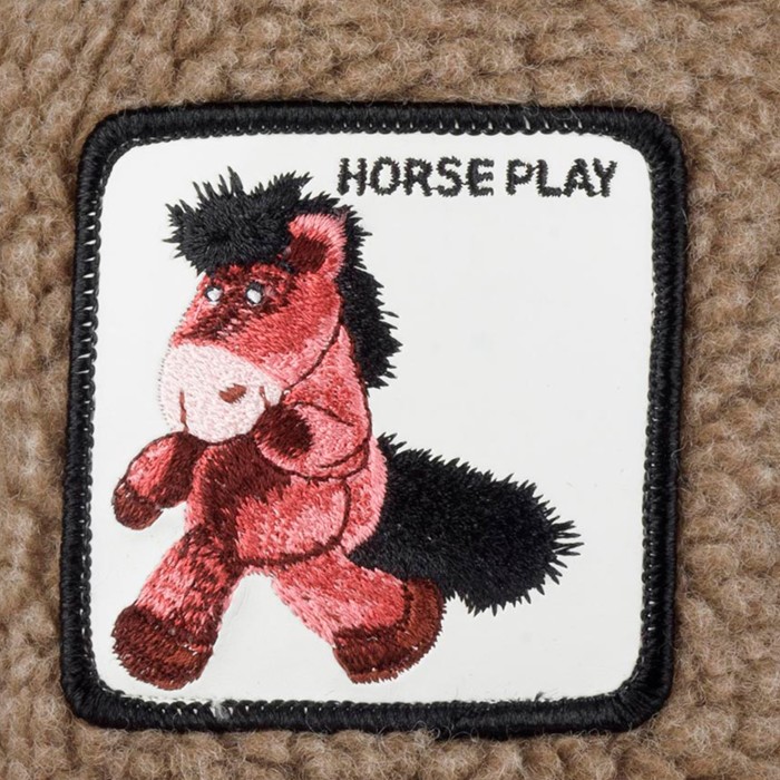 кепка horse play по цене 4667 руб вид справа