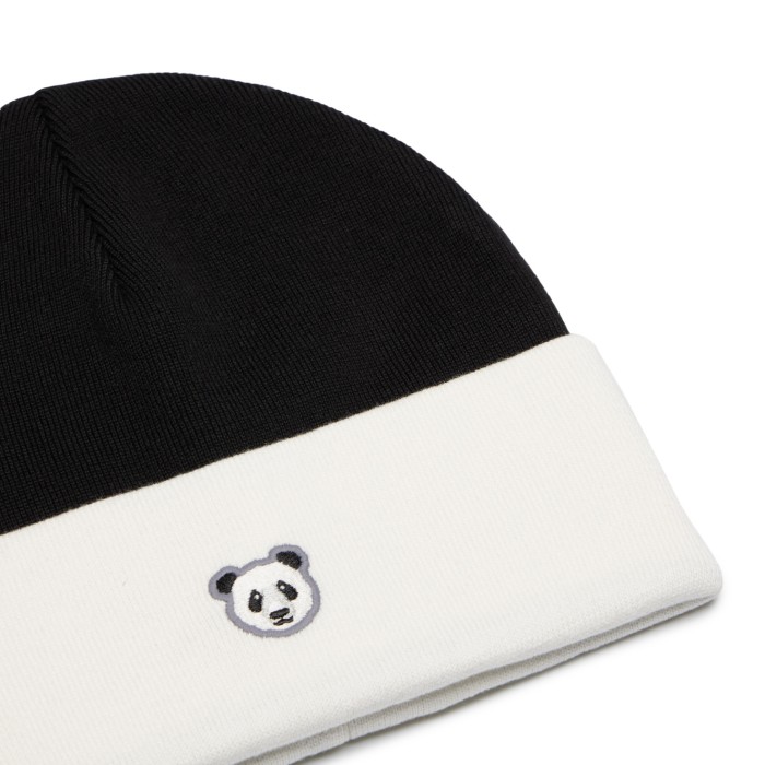 кепка knitted cap от бренда reflect studio вид слева