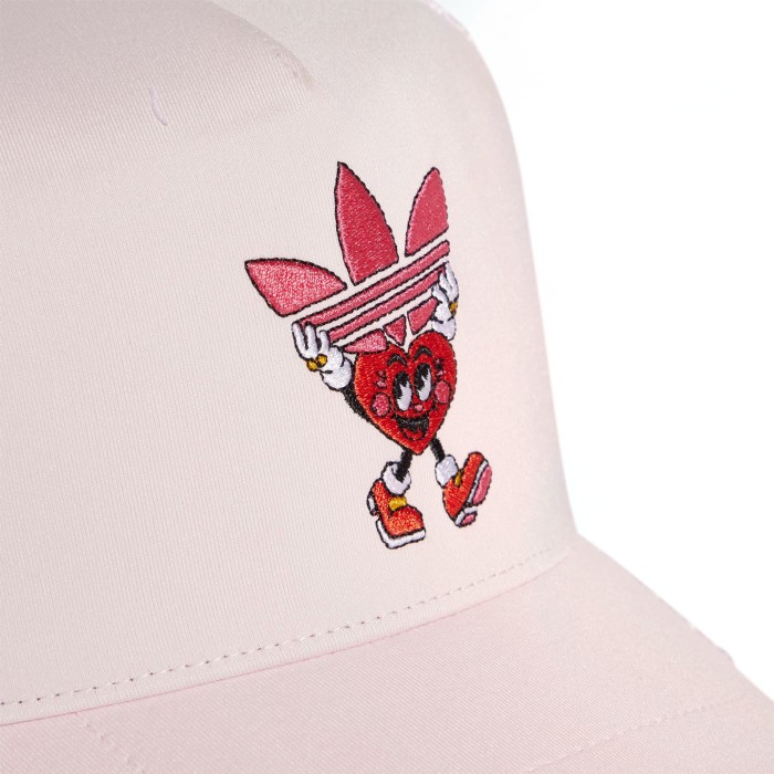 кепка nelson trucker от бренда adidas вид слева