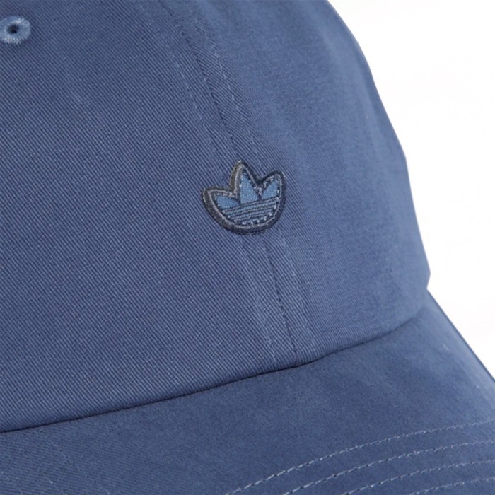 кепка premium essentials dad cap по цене 4893 руб вид справа