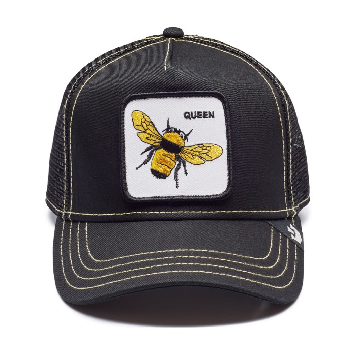 кепка queen bee по цене 2999 руб вид справа