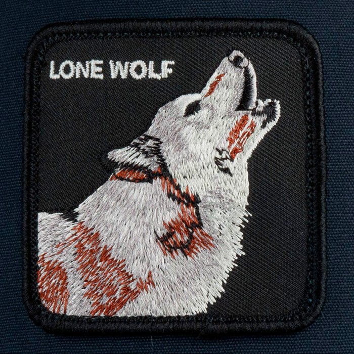 кепка wolf по цене 3990 руб вид справа