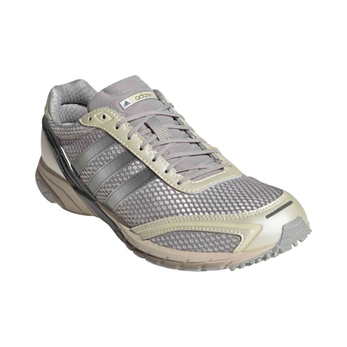 кроссовки adizero adios от бренда adidas вид слева